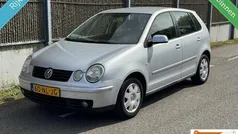 Grijs Gebruikt 2003 VW Polo Hatchback | € 2.650 (Eerlijke prijs)