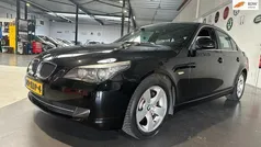 Zwart Gebruikt 2009 BMW 530 Basis Sedan | € 9.599 (Eerlijke prijs)
