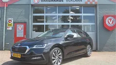 Zwart Gebruikt 2022 Skoda Octavia Business Line Stationwagen | € 23.950 (Goede deal)