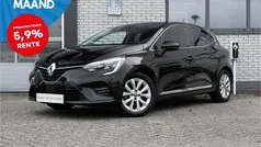 Zwart metallic Gebruikt 2020 Renault Clio V Intens Hatchback | € 11.900 (Eerlijke prijs)
