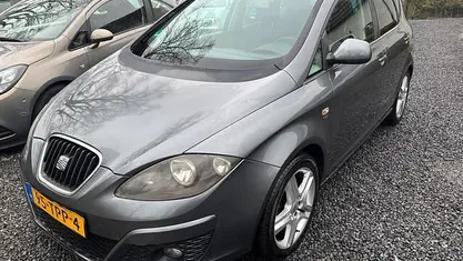 Occasion Seat Altea Copa 105 PK (77 kW) 2012 Grijs MPV