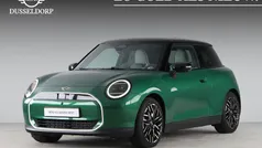 Groen Nieuw 2025 Mini Cooper Favoured Hatchback | € 28.500 (Super prijs)