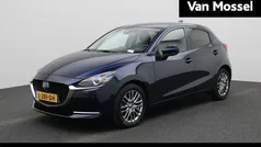 Blauw Gebruikt 2021 Mazda 2 Signature Hatchback | € 19.940 (Eerlijke prijs)