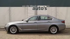 Grijs Gebruikt 2021 BMW 520 Sedan | € 32.900 (Goede deal)
