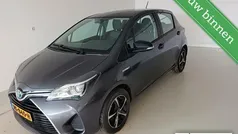 Grijs Gebruikt 2016 Toyota Yaris Hatchback | € 15.850 (Eerlijke prijs)