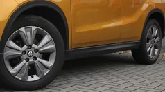 Geel Gebruikt 2020 Suzuki Vitara SUV | € 20.950 (Eerlijke prijs)