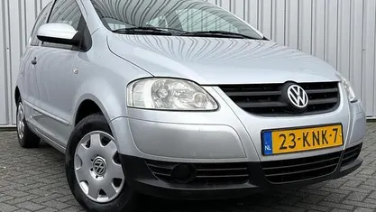 Grijs Occasion 2009 VW Fox Trendline Hatchback | € 2.295 (Eerlijke prijs)