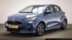 Blauw Gebruikt 2021 Toyota Yaris Hybrid Hatchback | € 20.545 (Eerlijke prijs)
