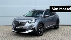 Grijs Gebruikt 2022 Peugeot e-2008 Allure SUV | € 20.940 (Eerlijke prijs)