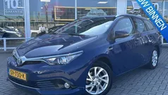 Blauw Gebruikt 2018 Toyota Auris Touring Sports Stationwagen | € 14.950 (Eerlijke prijs)