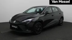 Zwart Gebruikt 2023 MG MG4 EV Hatchback | € 18.900 (Eerlijke prijs)
