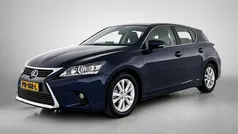 Blauw, metallic lak Gebruikt 2017 Lexus CT200h Business Edition Hatchback | € 17.950 (Eerlijke prijs)