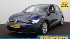 Gebruikt 2022 VW Golf VIII Life Hatchback | € 22.795 (Eerlijke prijs)