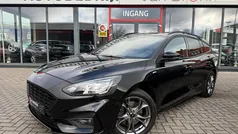 Zwart Gebruikt 2020 Ford Focus Business Edition Stationwagen | € 16.700 (Eerlijke prijs)