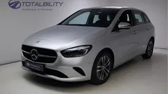 Grijs Gebruikt 2023 Mercedes B250e Luxury MPV | € 34.950 (Goede deal)