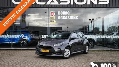 Grijs Gebruikt 2021 Toyota Yaris Hybrid Active Hatchback | € 18.950 (Eerlijke prijs)