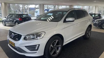 Wit Gebruikt 2015 Volvo XC60 R-Design SUV | € 16.450 (Eerlijke prijs)