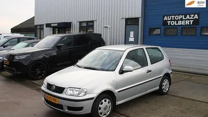 Gebruikt 2000 VW Polo Trendline Hatchback | € 1.450 (Eerlijke prijs)