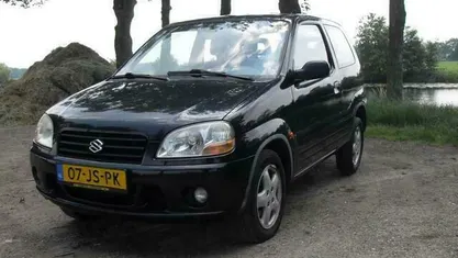 Occasion Suzuki Ignis 83 PK (61 kW) 2002 Zwart Hatchback