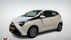 Gebruikt 2020 Toyota Aygo X-play Hatchback | € 8.750 (Goede deal)