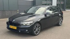 Zwart Gebruikt 2018 BMW 118 Executive Hatchback | € 14.950 (Eerlijke prijs)