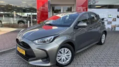 Groen Gebruikt 2021 Toyota Yaris Active Hatchback | € 17.900 (Eerlijke prijs)