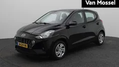 Phantom black (x5b) Gebruikt 2022 Hyundai i10 Comfort Hatchback | € 16.940 (Eerlijke prijs)