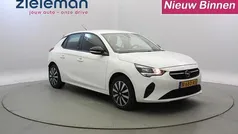 Wit, metallic lak Gebruikt 2021 Opel Corsa-e Edition Hatchback | € 11.845 (Super prijs)