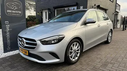 Occasion Mercedes B200 Business 163 PK (119 kW) 2020 Grijs MPV