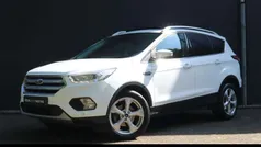 Wit Gebruikt 2018 Ford Kuga Titanium SUV | € 15.440 (Eerlijke prijs)