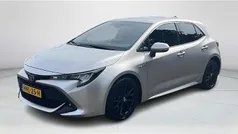 Grijs Gebruikt 2021 Toyota Corolla Hatchback | € 22.900 (Eerlijke prijs)