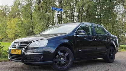 Gebruikt 2008 VW Jetta Comfortline Sedan | € 1.499 (Eerlijke prijs)