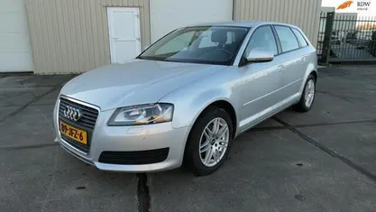 Occasion 2009 Audi A3 Sportback Attraction Hatchback | € 7.995 (Eerlijke prijs)
