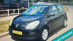 Gebruikt 2008 Renault Twingo Authentique Hatchback | € 2.850 (Eerlijke prijs)