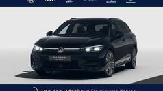 Gebruikt 2025 VW Passat R-line Edition Stationwagen | € 56.739 (Goede deal)
