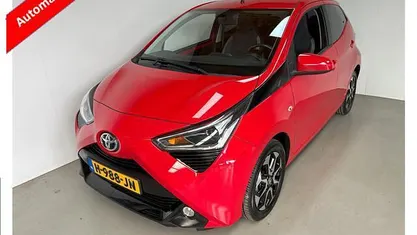 Rood Gebruikt 2020 Toyota Aygo Hatchback | € 14.495 (Eerlijke prijs)