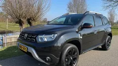 Zwart, metallic lak Gebruikt 2022 Dacia Duster Extreme SUV | € 19.900 (Eerlijke prijs)