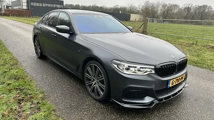 Grijs (metallic) Occasion 2019 BMW 520 Executive Sedan | € 29.950 (Eerlijke prijs)
