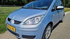 Blauw, metallic lak Gebruikt 2007 Mitsubishi Colt Invite Hatchback | € 2.950 (Eerlijke prijs)