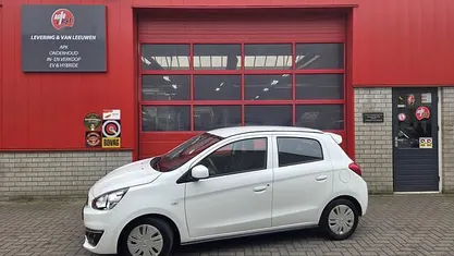 Wit Occasion 2017 Mitsubishi Space Star Hatchback | € 7.800 (Eerlijke prijs)