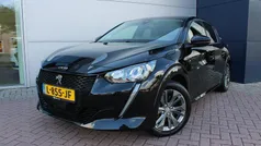 Zwart Gebruikt 2021 Peugeot e-208 Allure Hatchback | € 15.900 (Goede deal)
