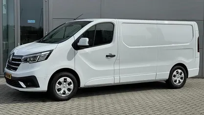Wit Occasion 2024 Renault Trafic MPV | € 27.557 (Super prijs)