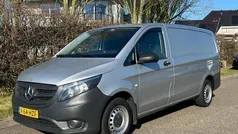 Grijs Gebruikt 2018 Mercedes Vito MPV | € 15.450 (Eerlijke prijs)