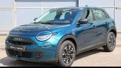 Blauw, metallic lak Gebruikt 2024 Fiat 600 Urban SUV | € 28.945 (Eerlijke prijs)