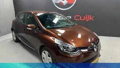 Gebruikt 2015 Renault Clio IV Authentique Hatchback | € 5.240 (Eerlijke prijs)