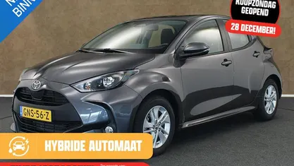 Gebruikt 2024 Toyota Yaris Hybrid Active Hatchback | € 23.645 (Eerlijke prijs)