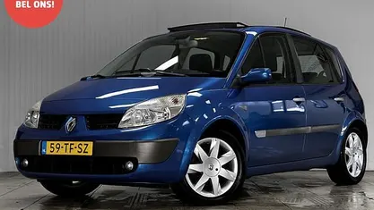 Blauw (metallic) Gebruikt 2006 Renault Scénic II Luxe MPV | € 1.850 (Eerlijke prijs)