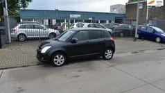 Zwart, metallic lak Gebruikt 2009 Suzuki Swift Limited Hatchback | € 4.450 (Eerlijke prijs)