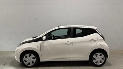 Occasion Toyota Aygo X-play 69 PK (50 kW) 2016 Hatchback