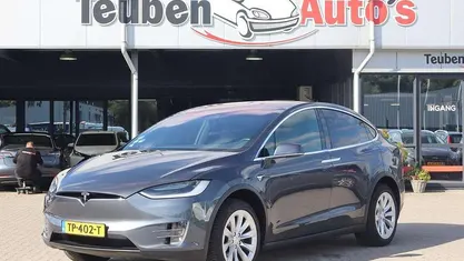 Grijs Gebruikt 2018 Tesla Model X SUV | € 31.895 (Eerlijke prijs)